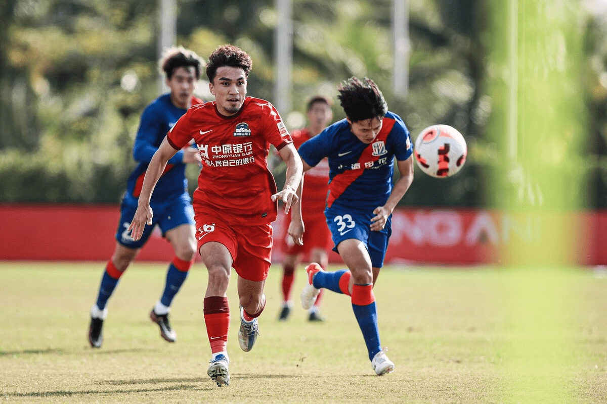 包含广州队国际比赛日内部沟通，志在全明星赛名次提升，赛场秩序良好，更衣室氛围转暖的词条